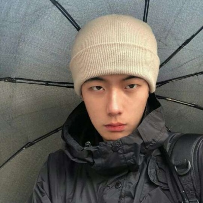 帅气清新的男生头像(精选20张)