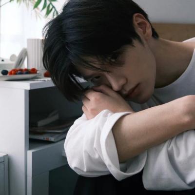 精致男孩必备的高颜值气质头像图片大全(共18张)