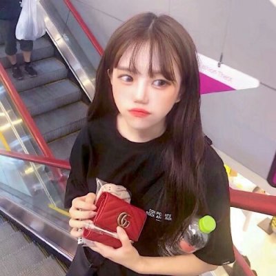 最新好看的网红女生头像大全图片(精选18张)