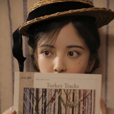 好看网红头像女生高清头像图片(共18张)