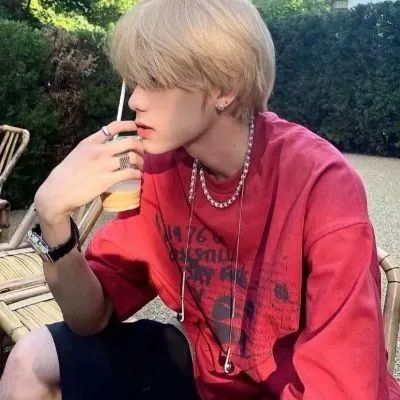 抖音里最深情迷人的男生头像图片大全(精选38张)