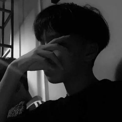 抖音上最火的男生头像图片(16张)