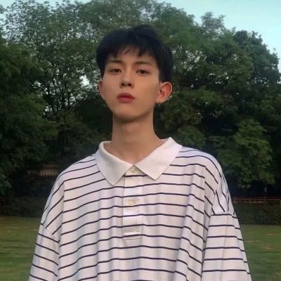 抖音上最火的男生头像图片(16张)
