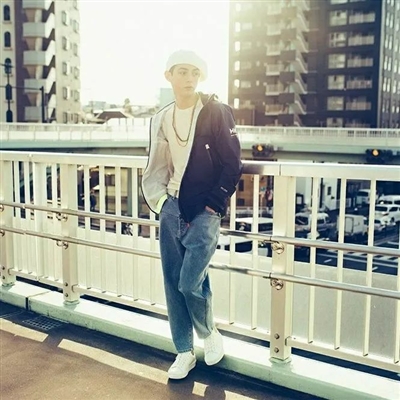 一眼就心动的男生头像图片(共16张)