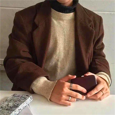 抖音上很火的男头像图片(18张)