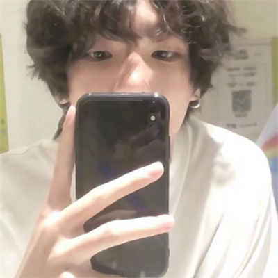 抖音上很火的男头像图片(18张)