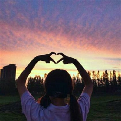 真人背影情头两张一人一张(优选18张)