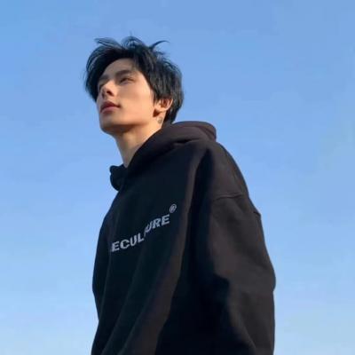小众又好看的男生头像(精选20张)