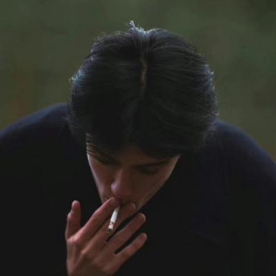 小众又好看的男生头像(精选20张)