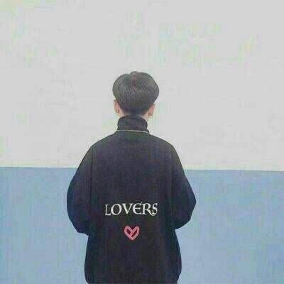 背影情侣头像一人一张(优选18张)