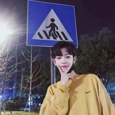 适合00后学生用的情侣头像(优选18张)