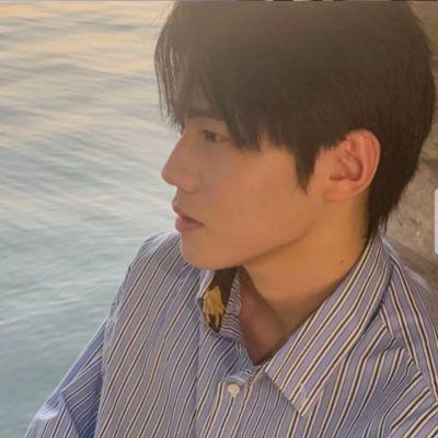 低调成熟微信情侣头像(精选14张)