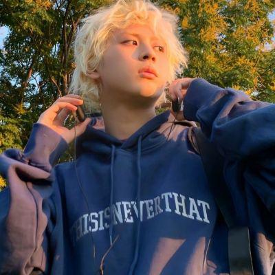 低调成熟微信情侣头像(精选14张)