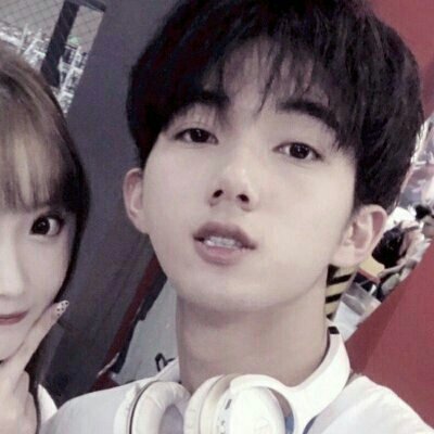 可爱情侣头像一人一张分开图片(优选16张)