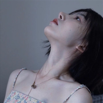 美女个性霸气微信头像图片(优选18张)