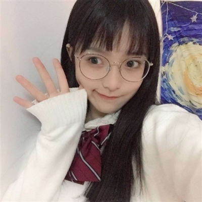 俏皮可爱的元气少女高清头像图片(共16张)