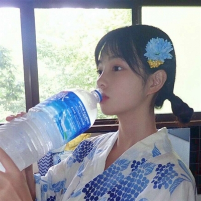 俏皮可爱的元气少女高清头像(18张)