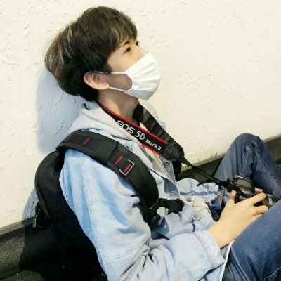 阳光笑容治愈男生头像(18张)