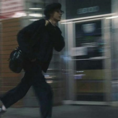 一个孤独的人适合用什么头像(优选18张)