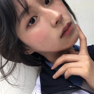 简约性冷淡小众女头像图片(优选16张)