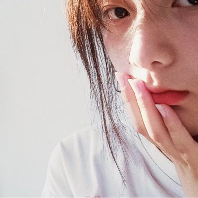 简约性冷淡小众女头像图片(优选16张)