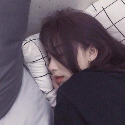 2023最好看的美女微信头像(18张)