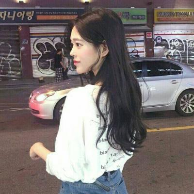 2023最好看的美女微信头像(18张)