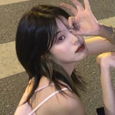 闺蜜头像霸气高冷两张(优选18张)