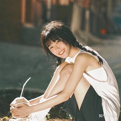 甜美可爱青春系女生头像图片(18张)