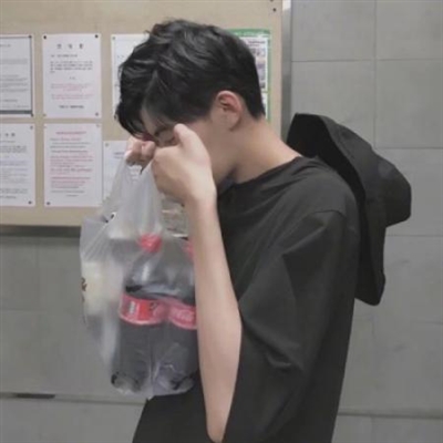 好看冷酷的男生头像(优选18张)