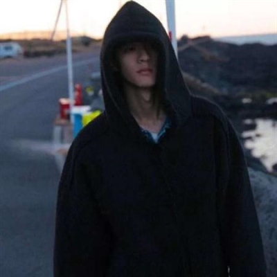 好看冷酷的男生头像(优选18张)