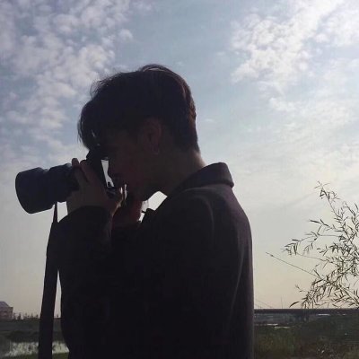 高清好看的帅气冷酷男生背影头像图片大全(共16张)