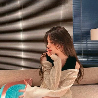 2023微信女生头像图片大全(共20张)