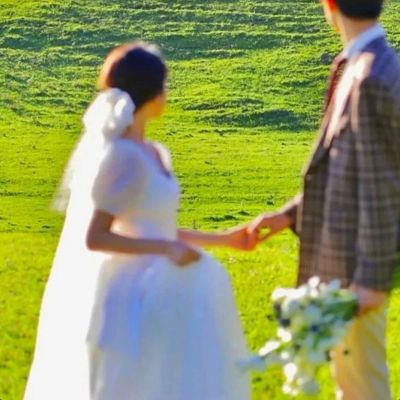 最近网上很火的情侣头像(精选18张)