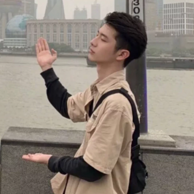 低调秀恩爱情侣头像(精选20张)