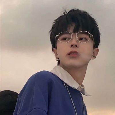 男生高端大气气质头像(20张)