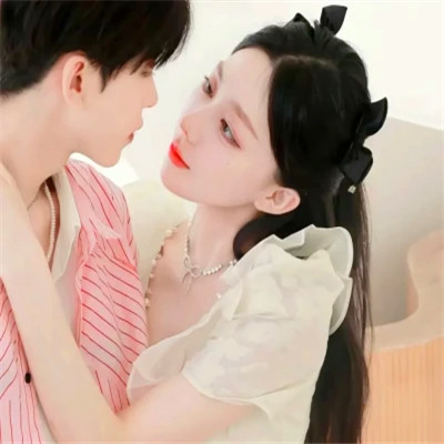 2023年最火爆的情侣头像(共18张)