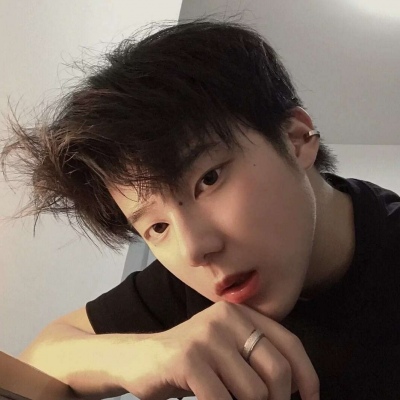 男生头像冷酷帅气图片(18张)