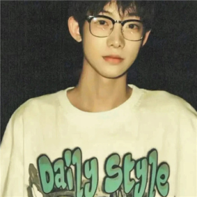 高清男生头像很帅的图片大全(精选18张)