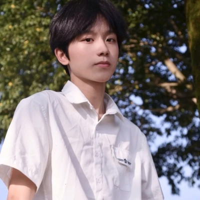 高清阳光帅气男生头像(优选18张)