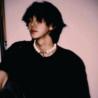 颜值高的男生正脸头像(16张)