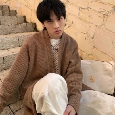 让人惊呼神仙颜值的男生帅气头像图片(18张)