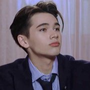 让人惊呼神仙颜值的男生帅气头像图片(18张)