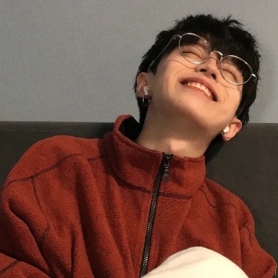 让人惊呼神仙颜值的男生帅气头像图片(18张)