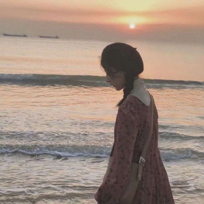 唯美复古森系女生头像(优选18张)