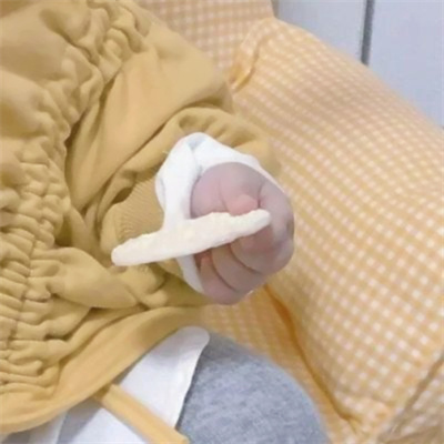 最火可爱萌娃情侣头像一人一张(共18张)