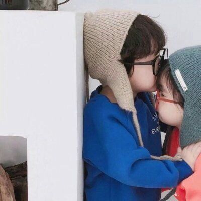 最火可爱萌娃情侣头像一人一张(共18张)