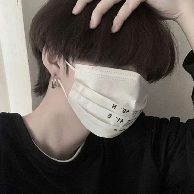 2023最火成熟男头像图片(20张)