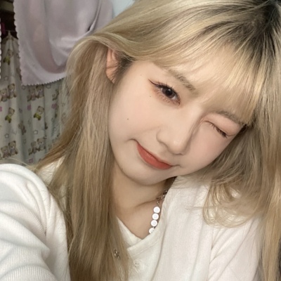 高清有个性的漂亮美女头像图片(共18张)