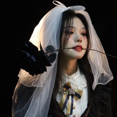 比较酷的女生微信头像(精选22张)